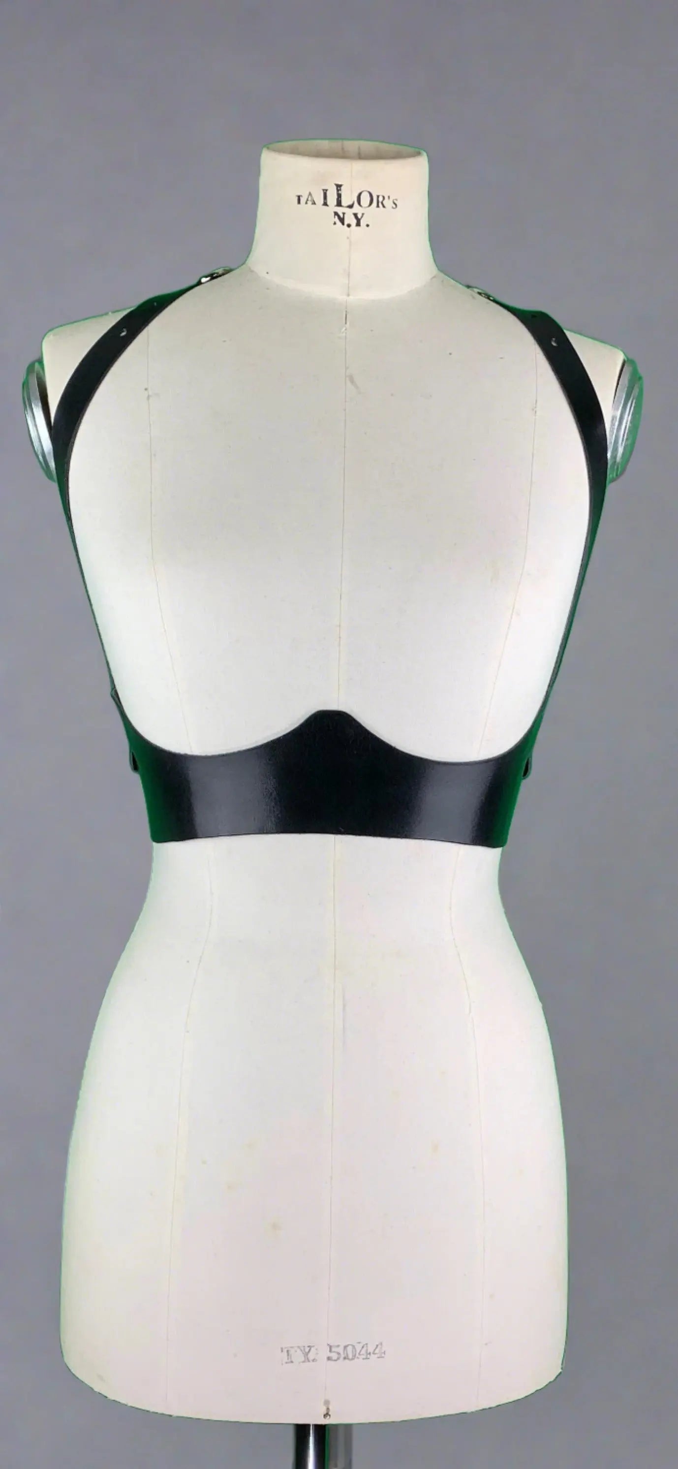 Giulia UglyMilano harness