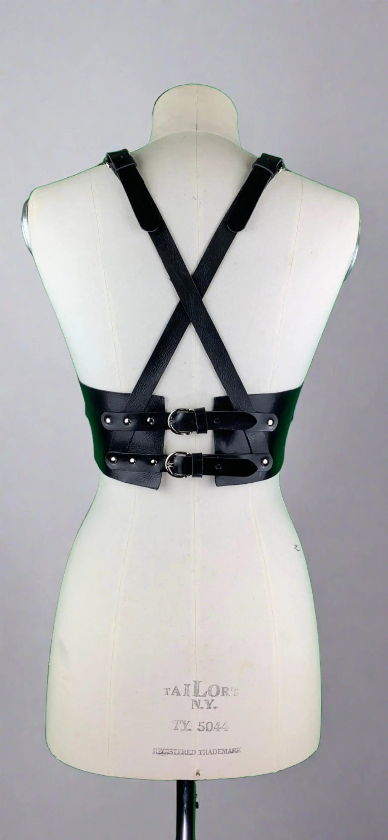 Giulia UglyMilano harness