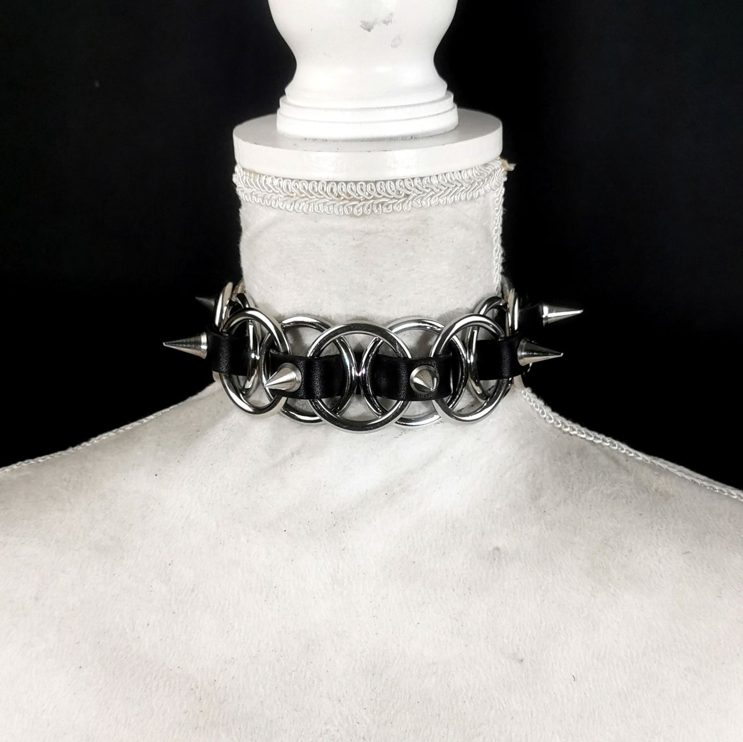 Cain Collar