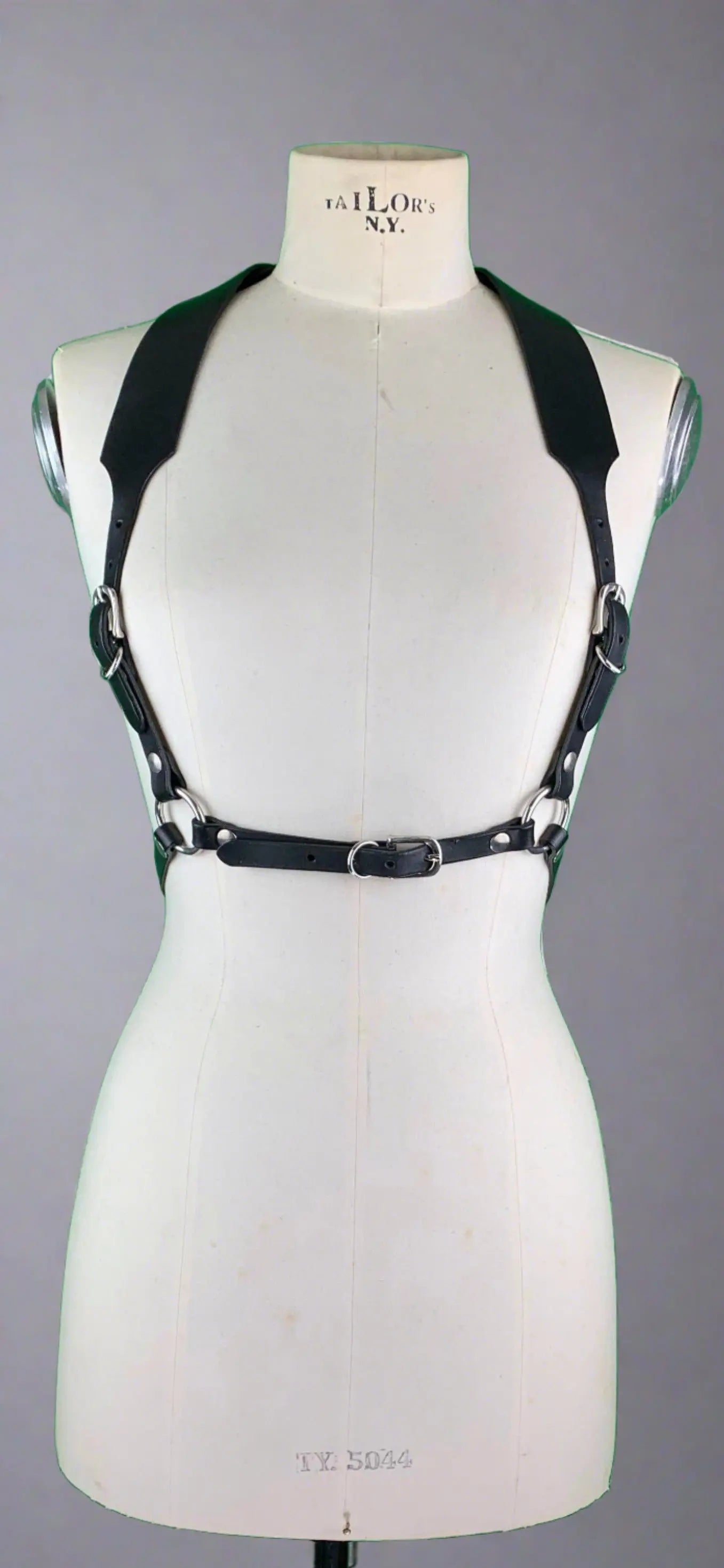 Jo UglyMilano harness